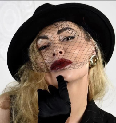 Klasiskā melnā cepure