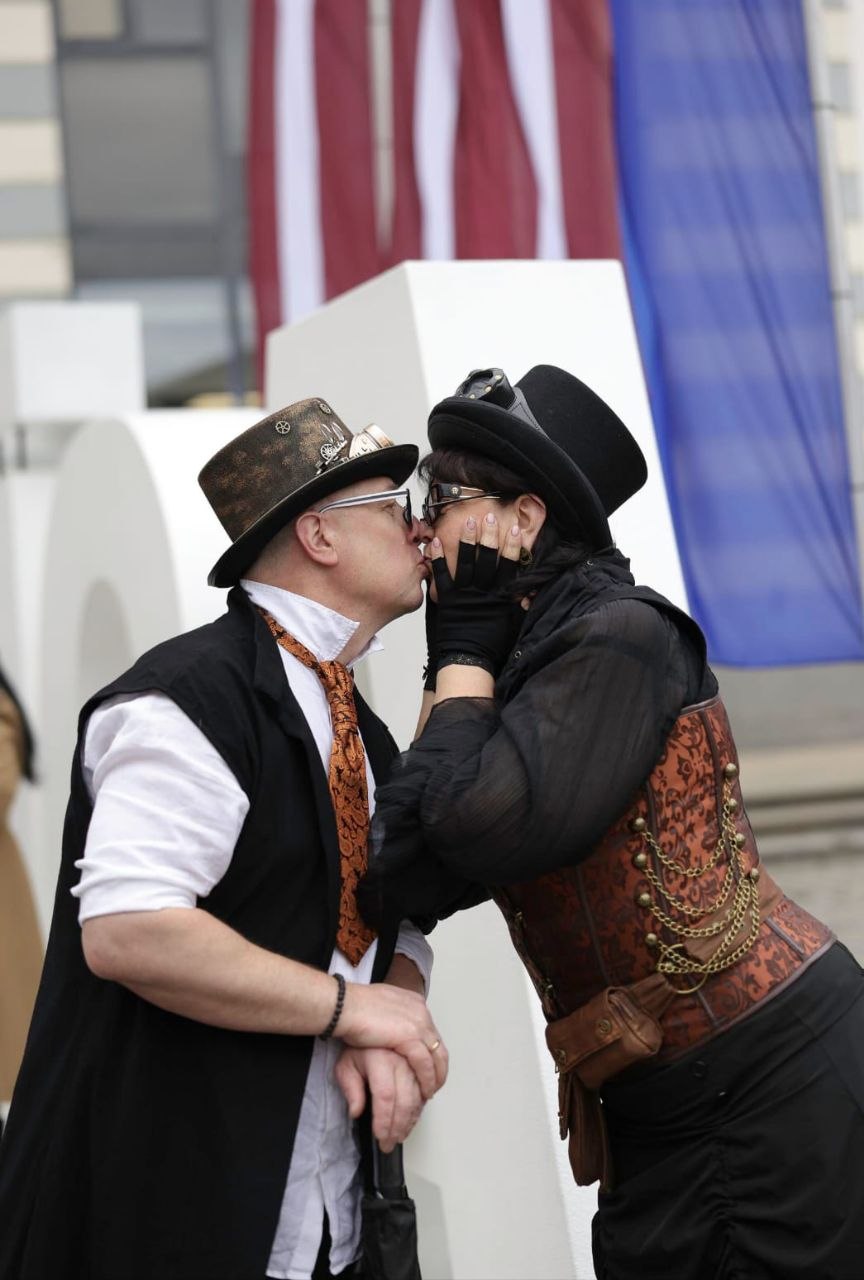 Wie Riga sich dem "World Hat Walk 2026" anschloss
